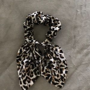 Cheetah hair scrunchie